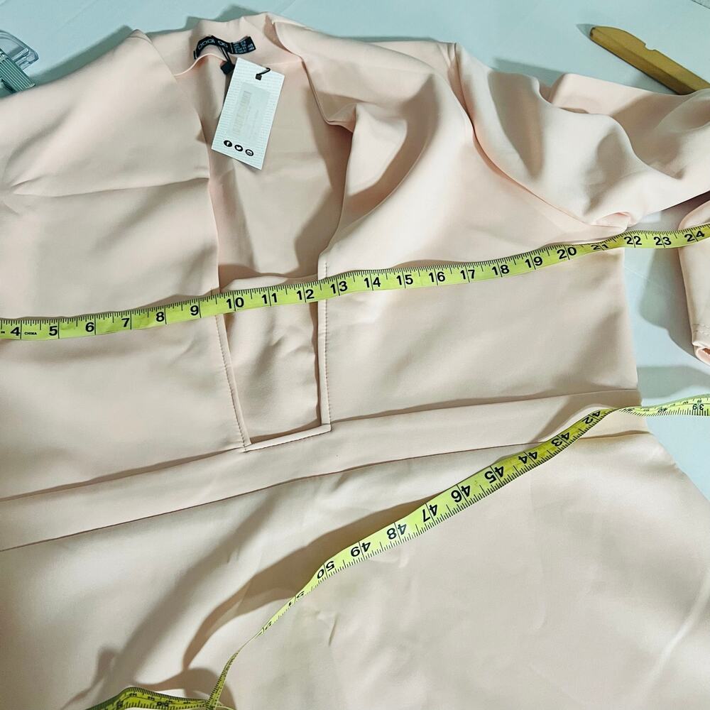 Elegant Peach Long Sleeve Dress - Picture 7 of 8